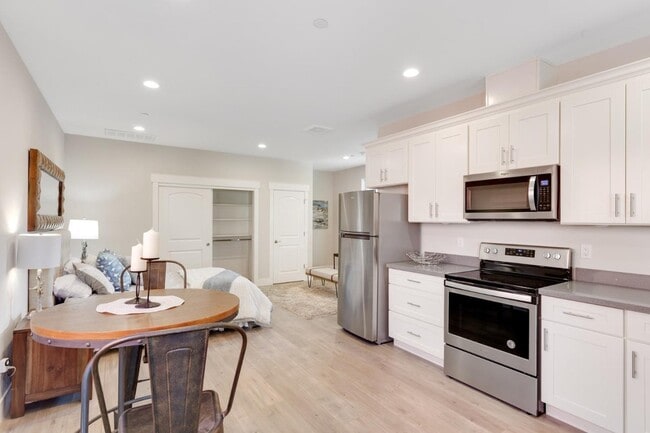 Photo - 1142 Sherwood Ave
