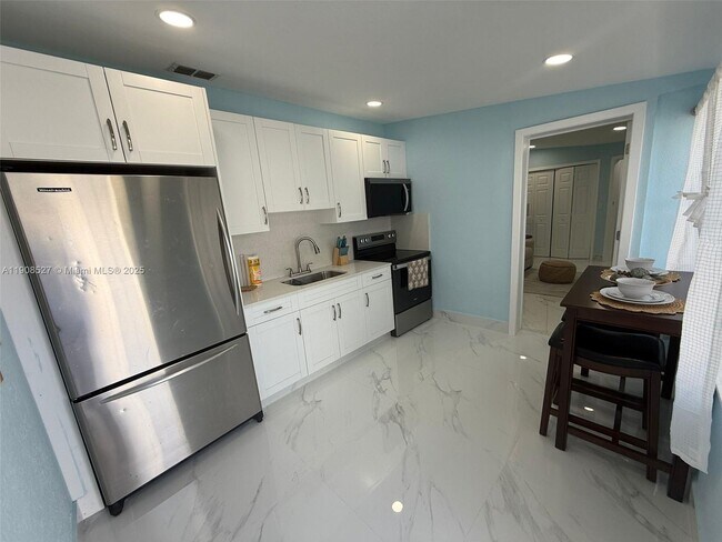 Photo - 11525 SW 47th Terrace