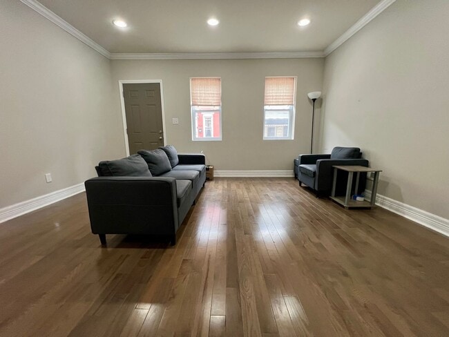 Photo - Stunning 3-Bedroom Townhome in Francisville! Available NOW!