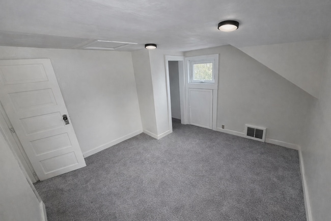 Photo - 1462 Grand Ave