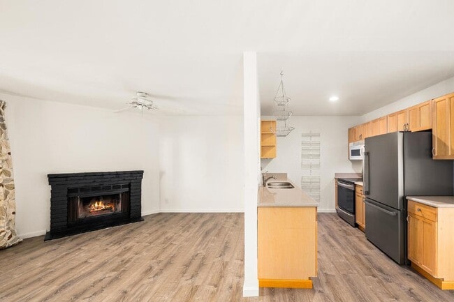 Photo - Fabulous University Heights location! Unidad 5