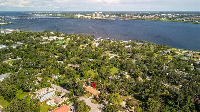 Photo - 1735 4th Ave E