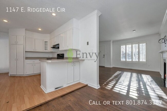 Photo - 1147 E Ridgedale Cir