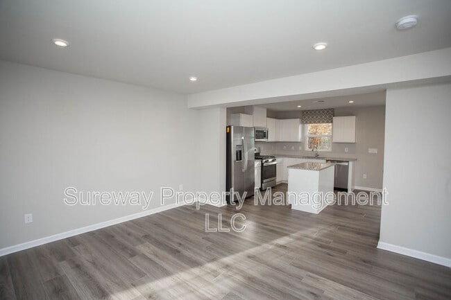 Photo - 2 Mulberry ln