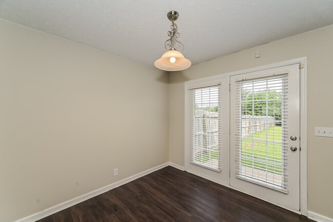 Photo - 2722 Apostle Ln