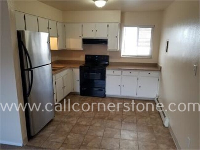 Photo - 1055 Chiricahua Loop