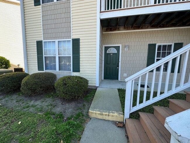 Building Photo - 4612 McClelland Dr Unit O-101