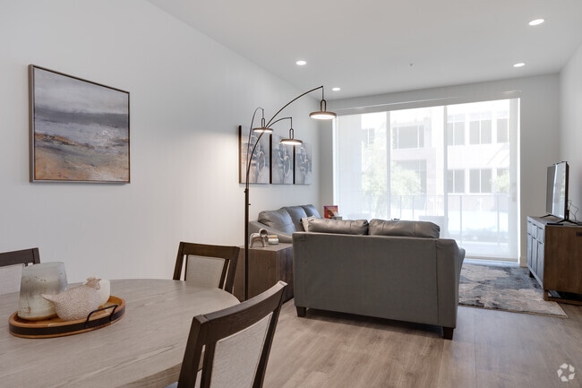 2BR, 2BA - 1,394SF - Dining Room/Living Room