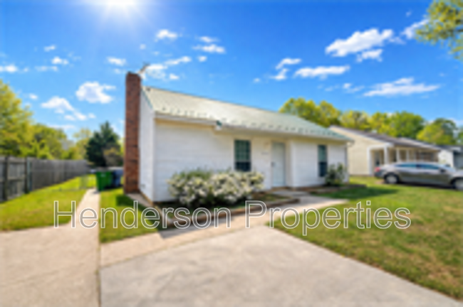 Building Photo - 6718 Park Hickory Dr