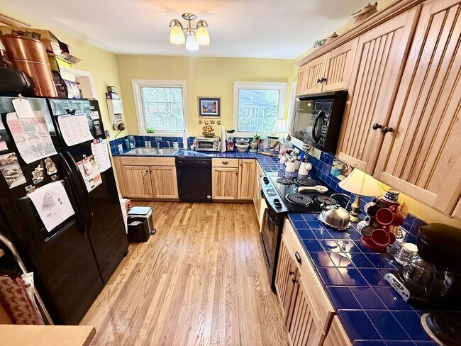 Photo - 130-140 Marion Dr Unit Marion Dr 140