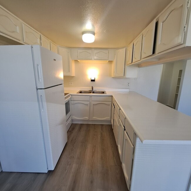 Photo - 156 Judy Ln Unit B