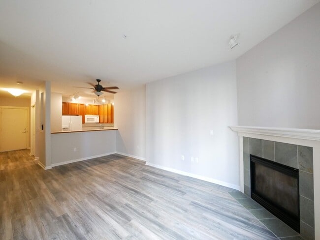 Photo - 1Bed 1Bath DT Kirkland Condo Available for... Unit 223