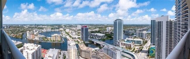 Photo - 1850 S Ocean Dr Unidad 3308