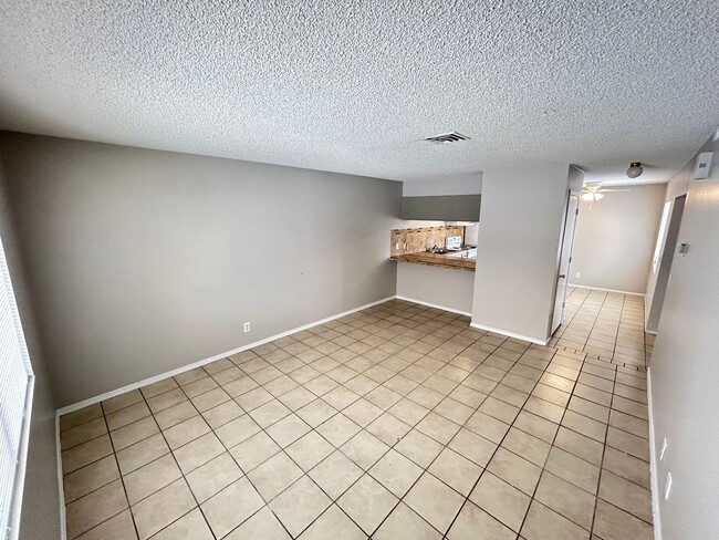 Photo - 5147 Greene Ln Unidad 1