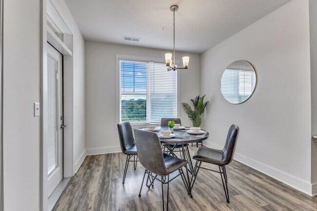 Photo - 514 Pleasant Dr Unidad FL3-ID1094371P