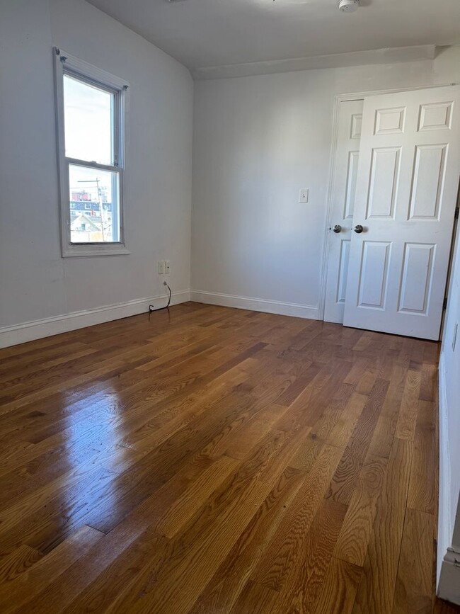 Photo - Sixty One Crescent Avenue LLC Unit 61-4