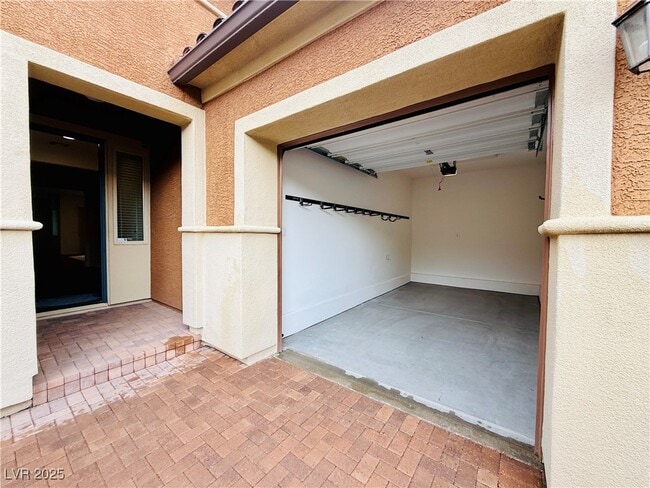 Photo - 285 Mandarin Hill Ln