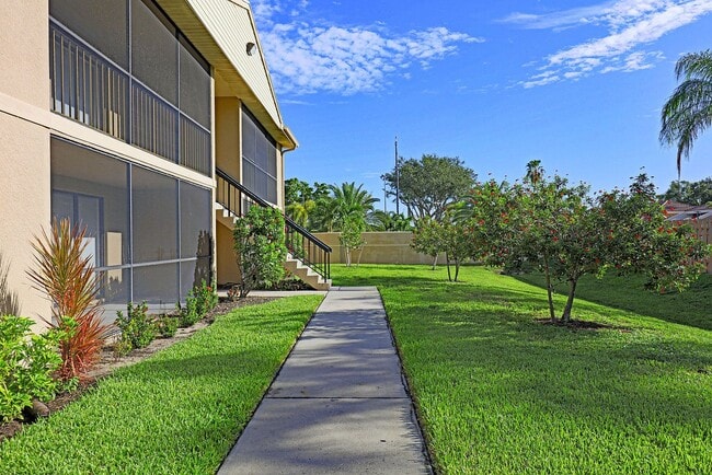 Building Photo - Mystic Gardens 5303-316 Unit Mystic Gardens 5303-316