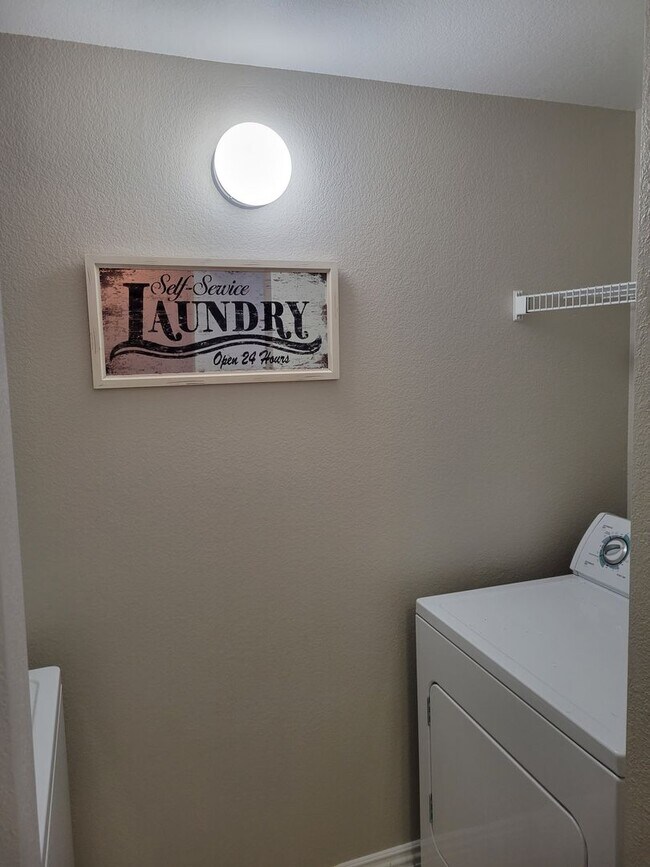 Photo - Amazing 1 bd Condo Awaits You!