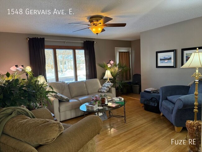Photo - 1548 Gervais Ave E