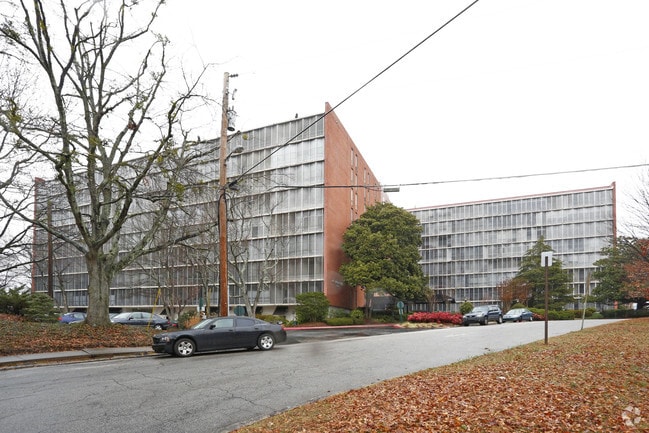 Photo - Habersham Center