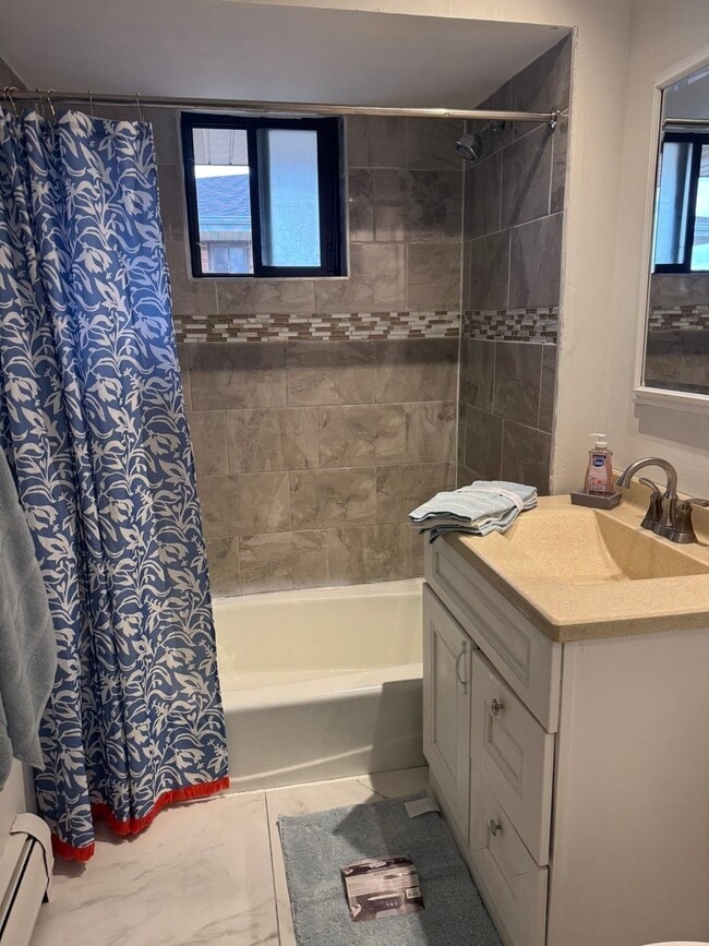 Photo - 15744 Lake Dr