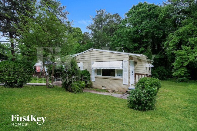 Photo - 727 Alfred Rd NW