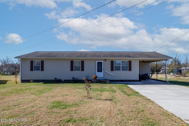 Building Photo - Madisonvile 37354 - 3 bedroom 2 bath - call Karen Robertson  865-454-7626