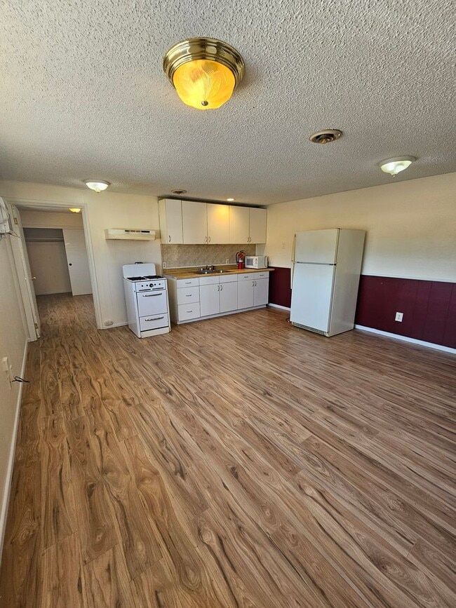 Photo - 2508002 Unit 2