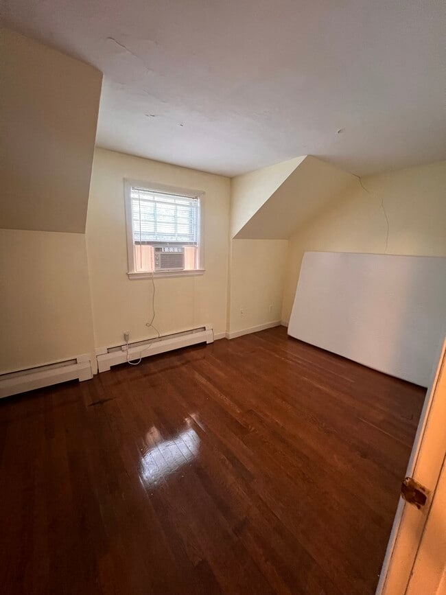 23 Summer St Unit B