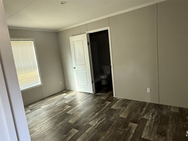 Photo - 2430 County Rd 318