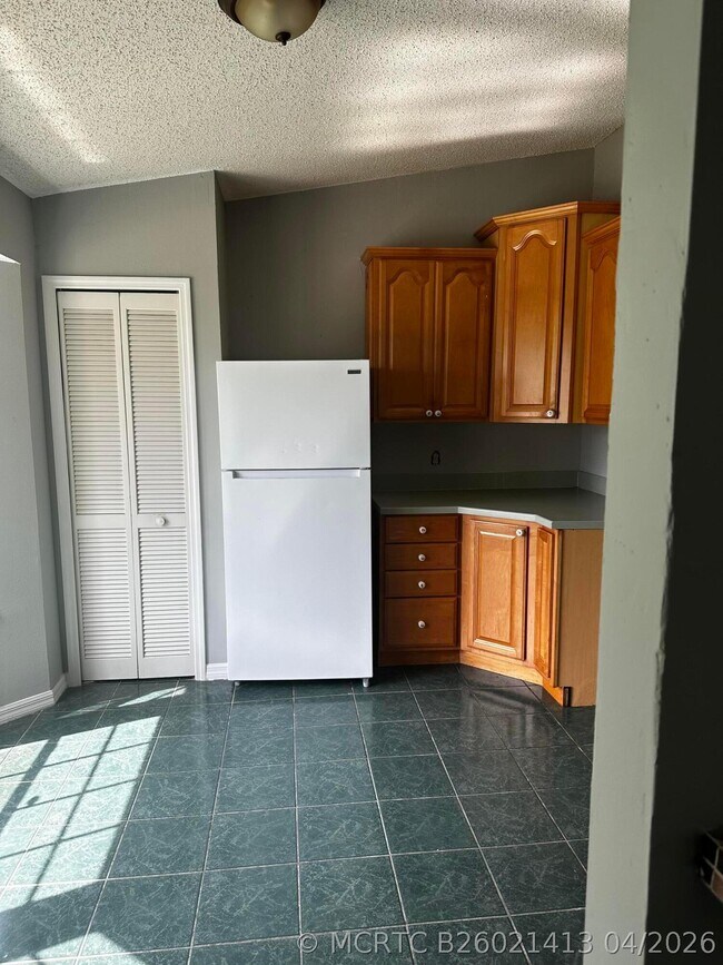 Photo - 1021 SW Du Bois Ave