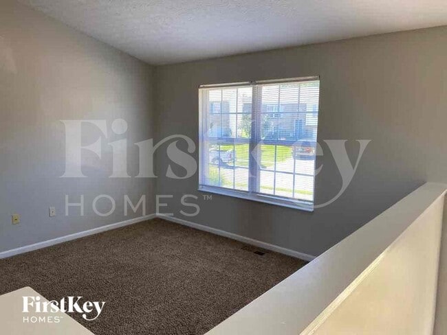 Photo - 2572 Ivan Ct