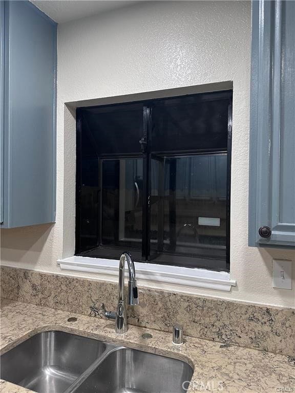 Photo - 44026 Fine St