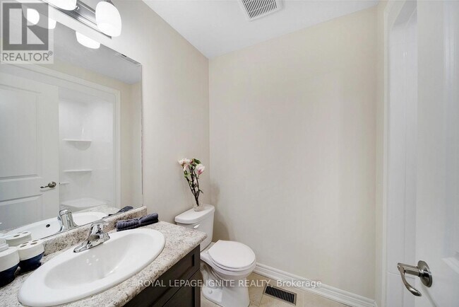 Photo - 328 Julia Dr