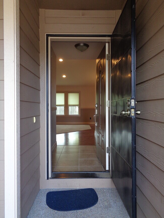 Photo - 6439 Robin Hood St SE