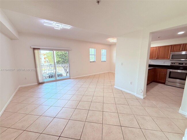 Photo - 11202 NW 83rd St Unit 207