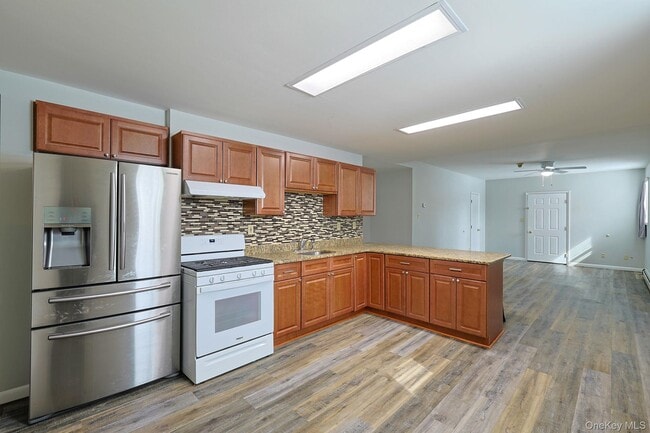 Building Photo - 293 Sinsabaugh Rd Unit A