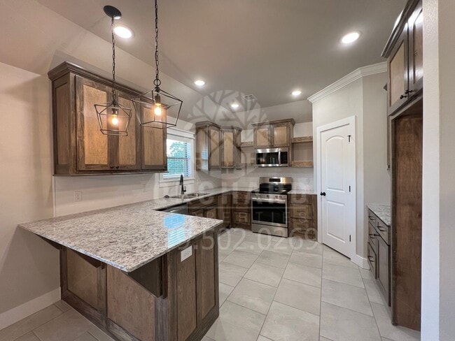 Building Photo - Single Family Home - Stunning Huntley Plan