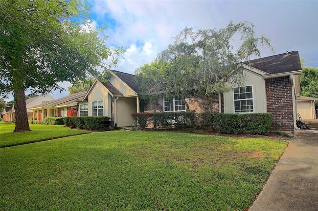 Photo - 10306 Bob White Dr