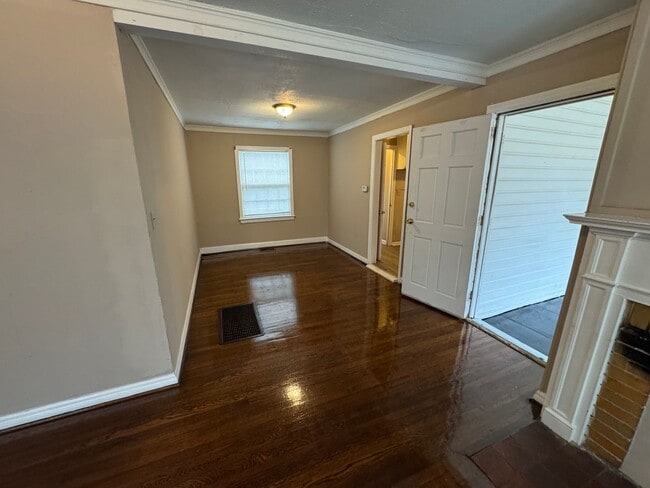 Photo - Birmingham/Roebuck