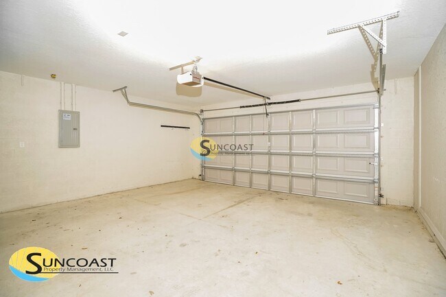 2625 W Castania Dr