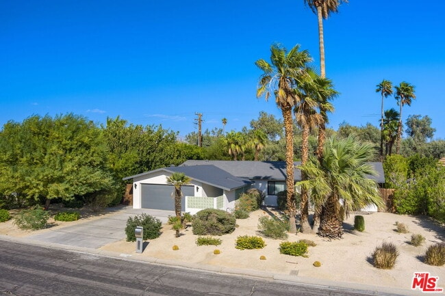 Photo - 2660 N Farrell Dr