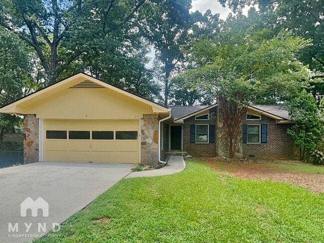 Building Photo - 378 Lakeshore Dr Rental