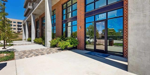 Building Photo - 5332 Trinity River Trl Unit 1-1106