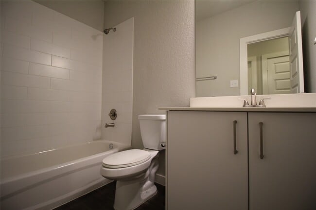 Photo - 25504 Starling Ln