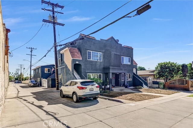 Building Photo - 924 S Sunol Dr Unit 1/2