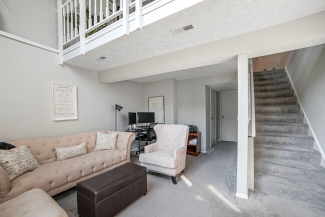 Photo - 3650 Castle Terrace