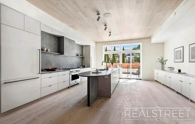 Photo - Fenimore Street