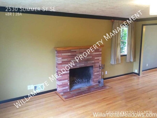 Photo - 2530 Summer St SE